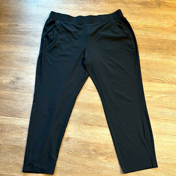 Eddie Bauer Pants - Eddie Bauer Departure Ankle Pant. Size XL.